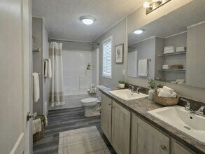 801 MacBeth Cir in Lakeville, MN - Building Photo - Building Photo