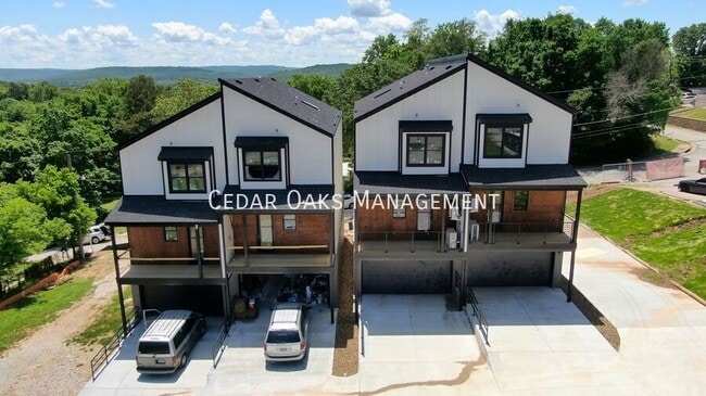 118 E Mountain St in Fayetteville, AR - Building Photo - Building Photo