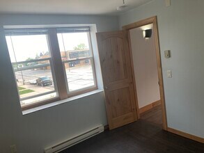533 Broadway St S, Unit #1 in Menomonie, WI - Building Photo - Building Photo