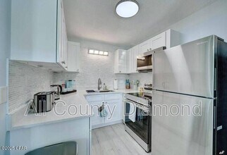 7308 Sunset Ave in Panama City, FL - Building Photo - Building Photo