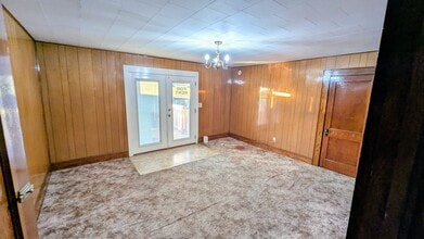 1034 W Summer St, Unit 2 in Greeneville, TN - Building Photo - Building Photo