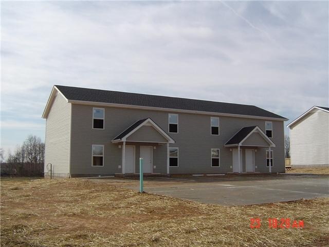 516 Patriot Park Ct in Clarksville, TN - Building Photo