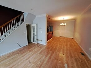 2526 Druid Park Dr in Baltimore, MD - Building Photo - Building Photo