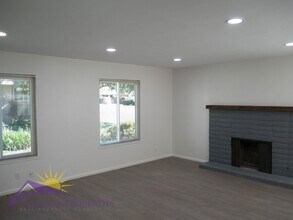 5960 Vía Casitas in Carmichael, CA - Building Photo - Building Photo