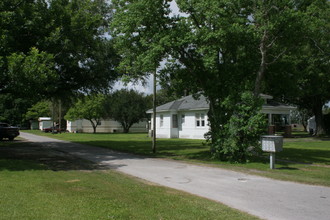 4909 Coronet Rd in Plant City, FL - Building Photo - Building Photo