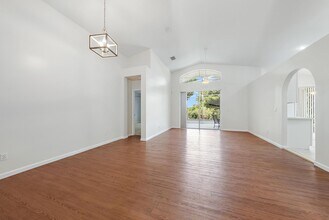 1189 SE Westminster Pl in Stuart, FL - Building Photo - Building Photo