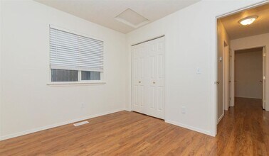 7034 E Canterbury Ln in Nampa, ID - Building Photo - Building Photo