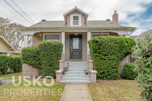property at 3837 Y St