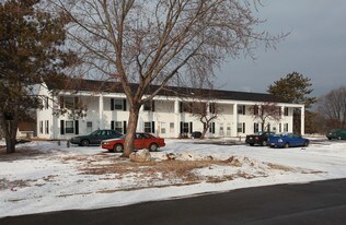 2401 Fryklund Dr Apartments