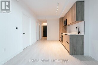 117 Broadway Ave in Toronto, ON - Building Photo - Building Photo