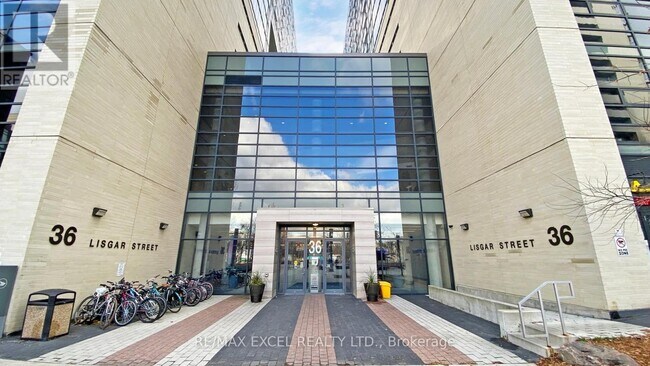 36-19236 Lisgar St in Toronto, ON - Building Photo - Building Photo