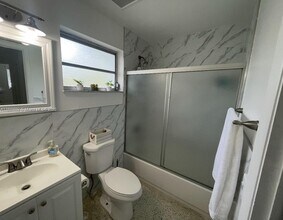 38 Silver Springs Dr in Key Largo, FL - Building Photo - Building Photo