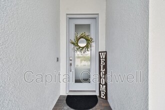 3027 Bermuda Sloop Cir in Ruskin, FL - Building Photo - Building Photo