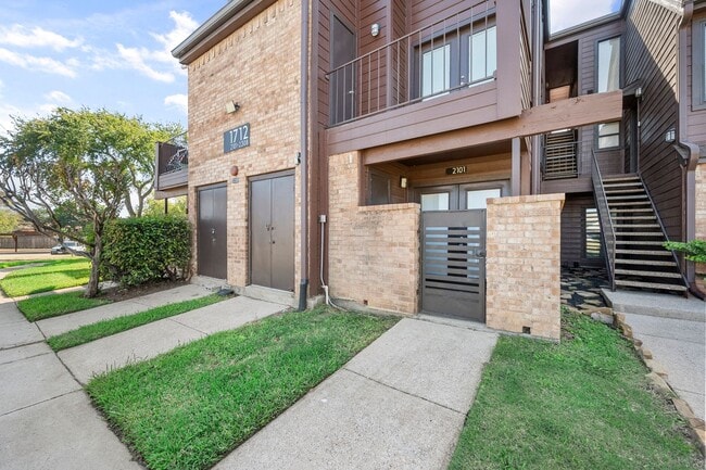 property at 1712 Baird Farm Cir