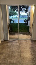 7640 Westwood Dr in Tamarac, FL - Foto de edificio - Building Photo