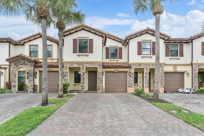 12756 Anthorne Ln in Boynton Beach, FL - Foto de edificio - Building Photo