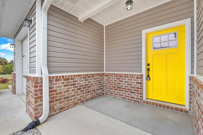 2 2nd St in Valparaiso, FL - Building Photo - Building Photo