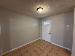 2719 Briarbank Cir in Dallas, TX - Building Photo - Building Photo