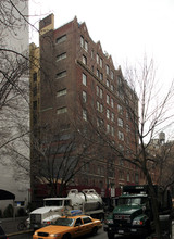 Windsor Arms in New York, NY - Building Photo - Building Photo