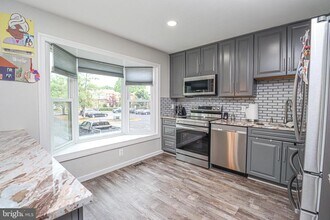 2426 Vineyard Ln in Crofton, MD - Building Photo - Building Photo