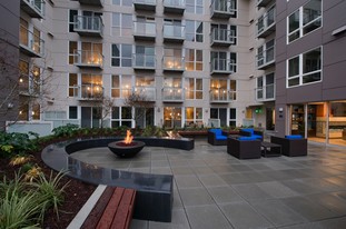 Green Leaf Sky Apartments