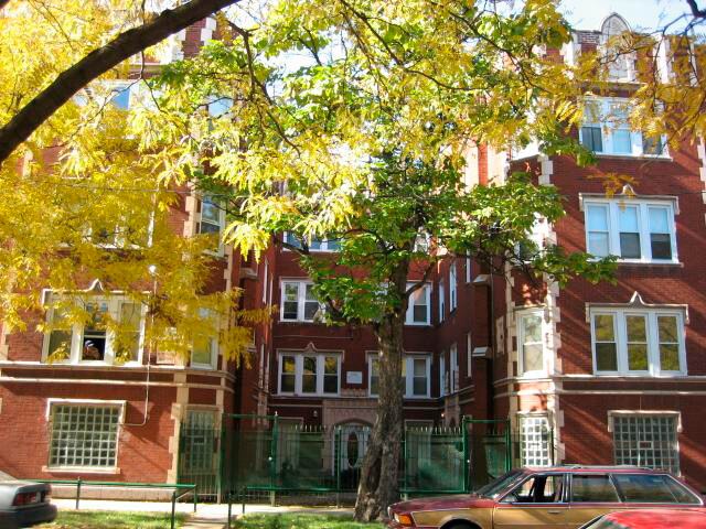 5001 W Monroe St in Chicago, IL - Foto de edificio