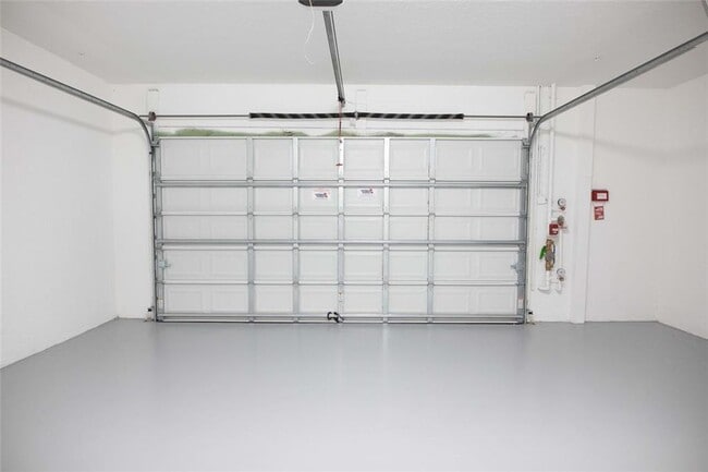 1759 NW 124th Way in Pembroke Pines, FL - Building Photo - Building Photo