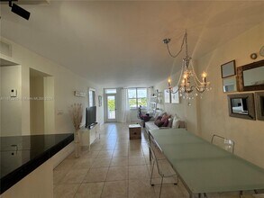 910 Jefferson Ave, Unit 4C in Miami Beach, FL - Building Photo - Building Photo