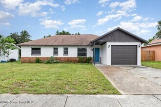 1744 Valencia Ave in Ormond Beach, FL - Building Photo - Building Photo