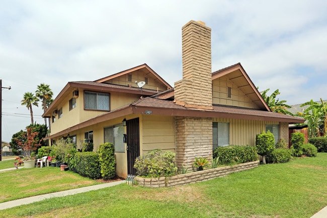 13401 Palm St in Garden Grove, CA - Foto de edificio - Building Photo