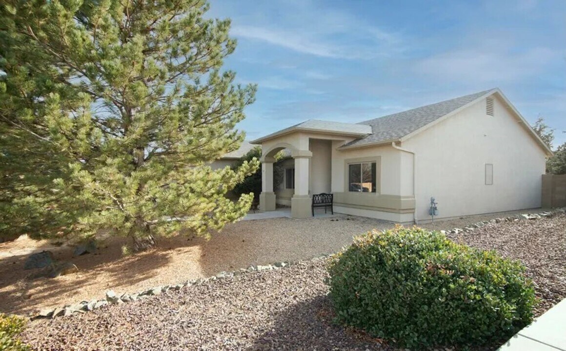 5882 N Gallery Ln in Prescott Valley, AZ - Building Photo