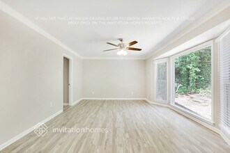 542 Allana Ct in Stone Mountain, GA - Building Photo - Building Photo