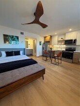 1901 Richmond Ave. in Houston, TX - Foto de edificio - Building Photo