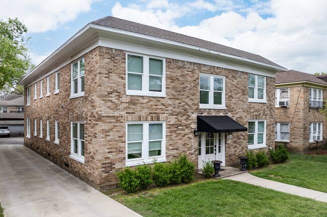 5910 Oram St in Dallas, TX - Foto de edificio - Building Photo