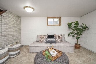 306 S Chicago Ave in Sioux Falls, SD - Foto de edificio - Building Photo