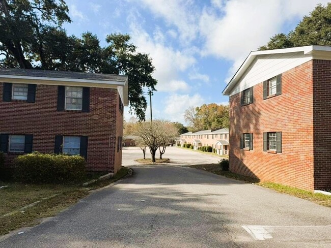 Heritage Oaks @ Navco in Mobile, AL - Foto de edificio - Building Photo