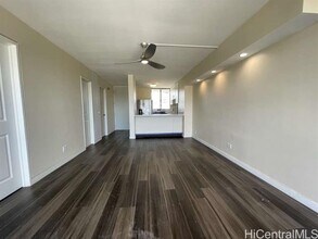 99-060 Kauhale St in Aiea, HI - Building Photo - Building Photo