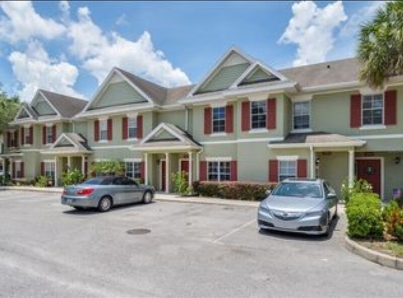 10008 Regent Park Dr in Orlando, FL - Building Photo