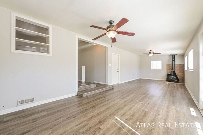 15876 E Cornell Pl in Aurora, CO - Foto de edificio - Building Photo