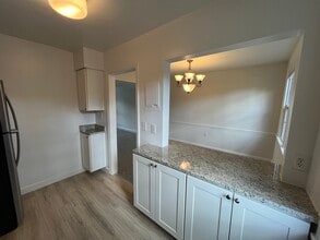 1303 Belle View Blvd, Unit B1 in Alexandria, VA - Building Photo - Building Photo