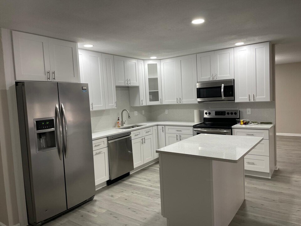 4550 Ewell Rd in Lakeland, FL - Building Photo