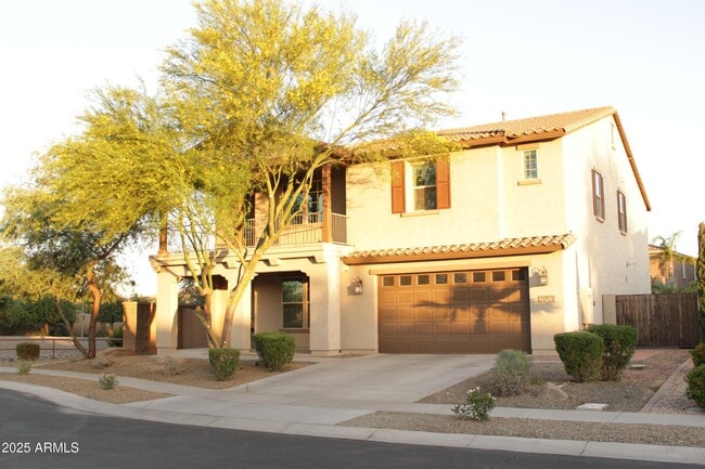 property at 3951 E Horseshoe Pl