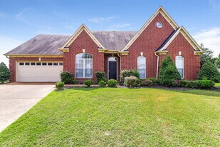 1605 S Frence Creek Cove in Cordova, TN - Building Photo