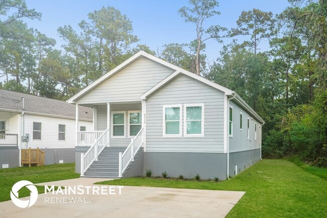 9330 Crestview Dr in Houston, TX - Foto de edificio - Building Photo