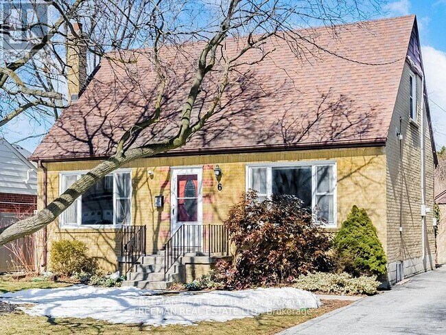 6 Westglen Crescent in Toronto, ON - Building Photo - Building Photo