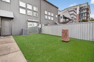 706 Ruthven St in Houston, TX - Building Photo - Building Photo