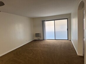 4540 60th St in San Diego, CA - Foto de edificio - Building Photo