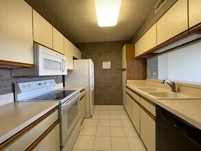 511 Aurora Ave in Naperville, IL - Building Photo - Building Photo