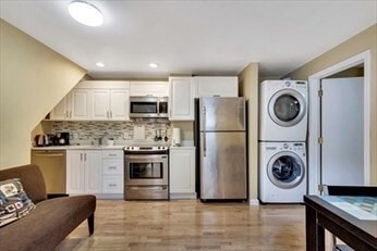 property at 32 Bay St