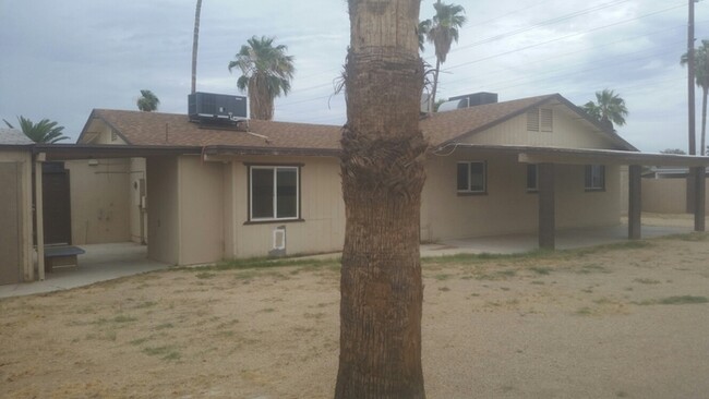 7103 W Montebello Ave in Glendale, AZ - Building Photo - Building Photo